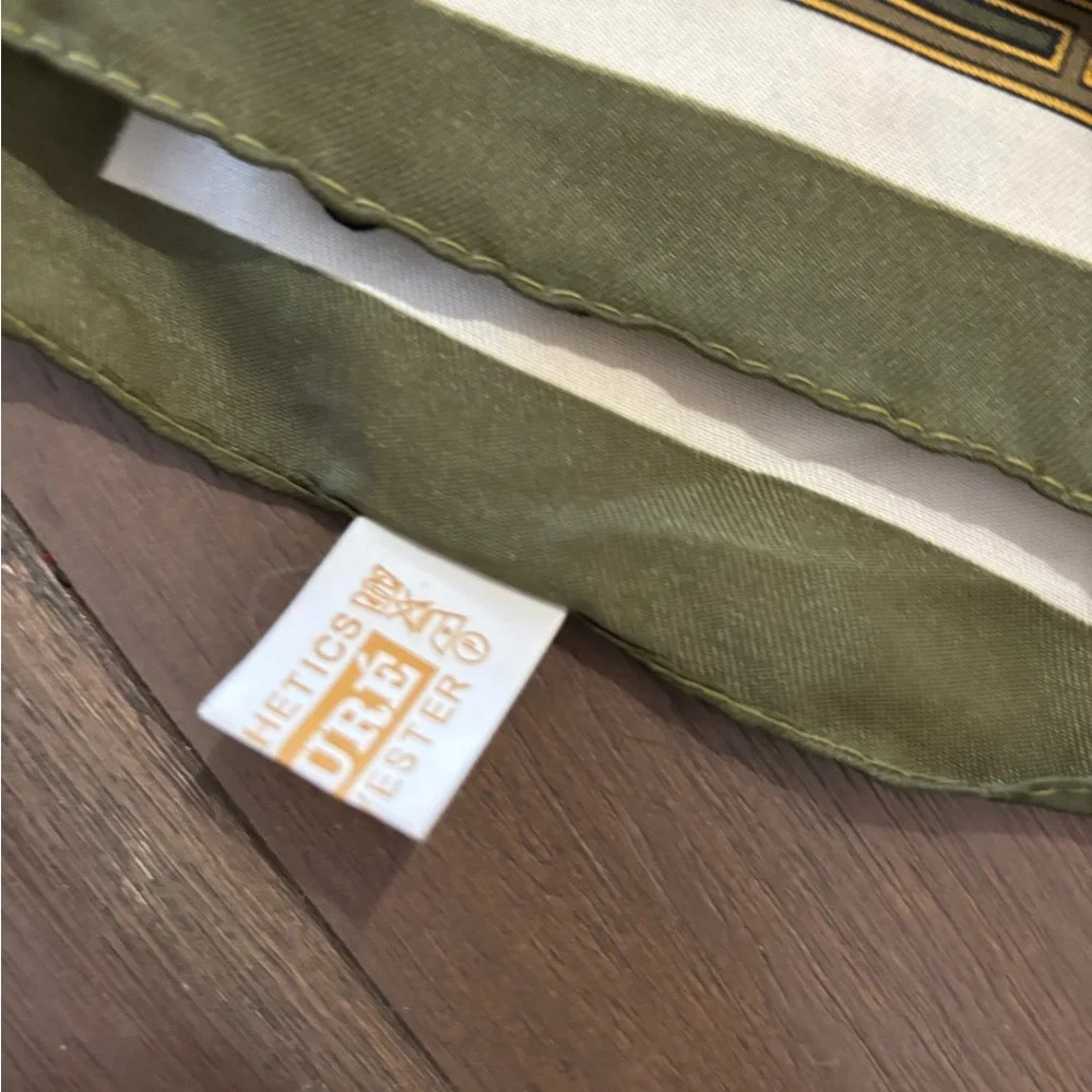 Vintage Irish Scarf with Green and Gold Design